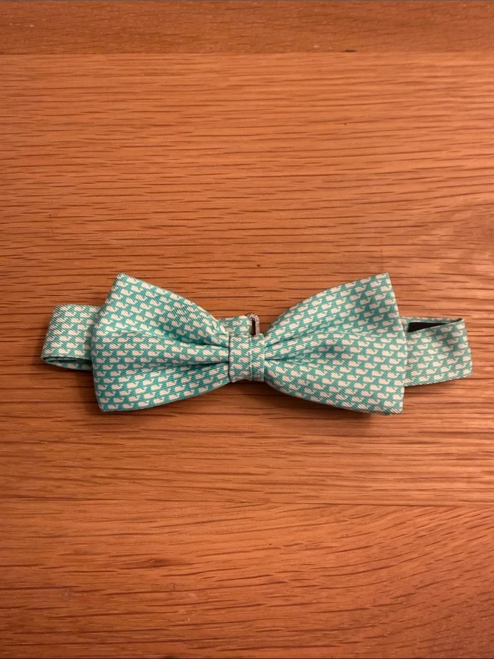 Vineyard Vines Patterned Boy’s Bow Tie